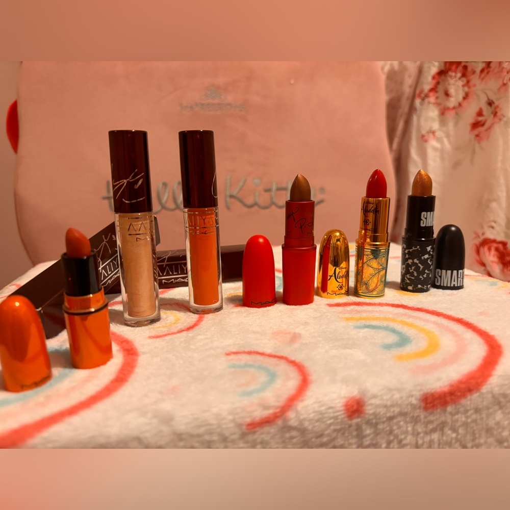 BUNDLE RARE NEW MAC LIPSTICKS LIMITED EDITIONS